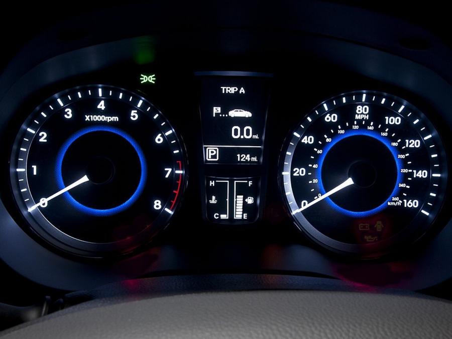  Hyundai Azera 2010 года  (фото 25 из 40)